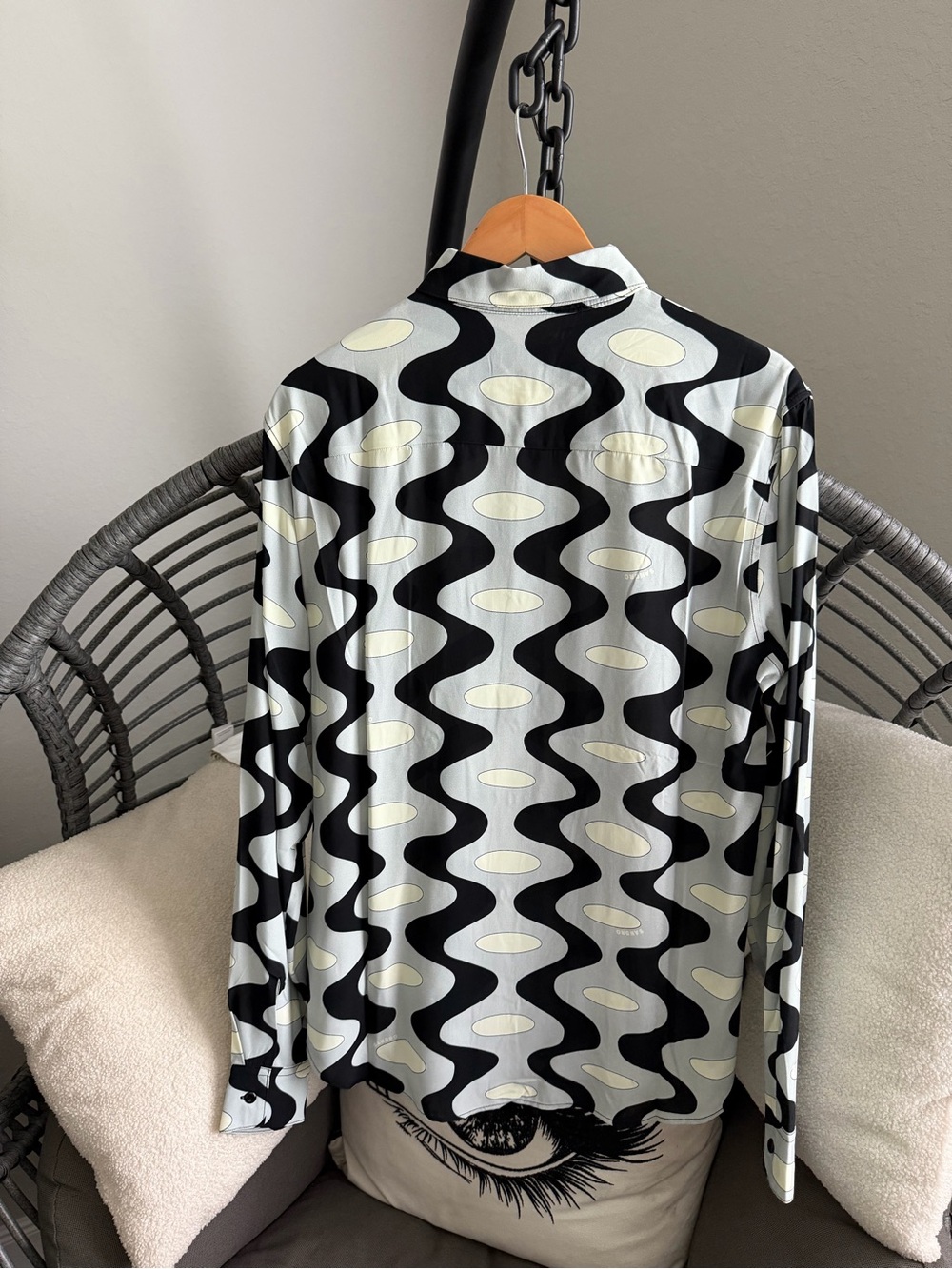 Sandro Black, Gray & Cream Wave-Print Button-Down Shirt S - Picture 3 of 11